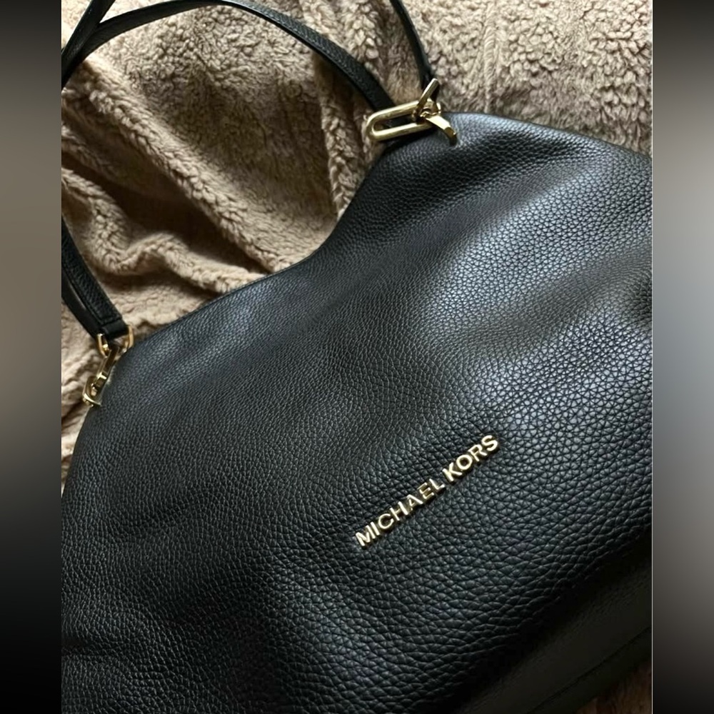 Michael Kors Leighton Pebbled Black Leather Shoulder Bag